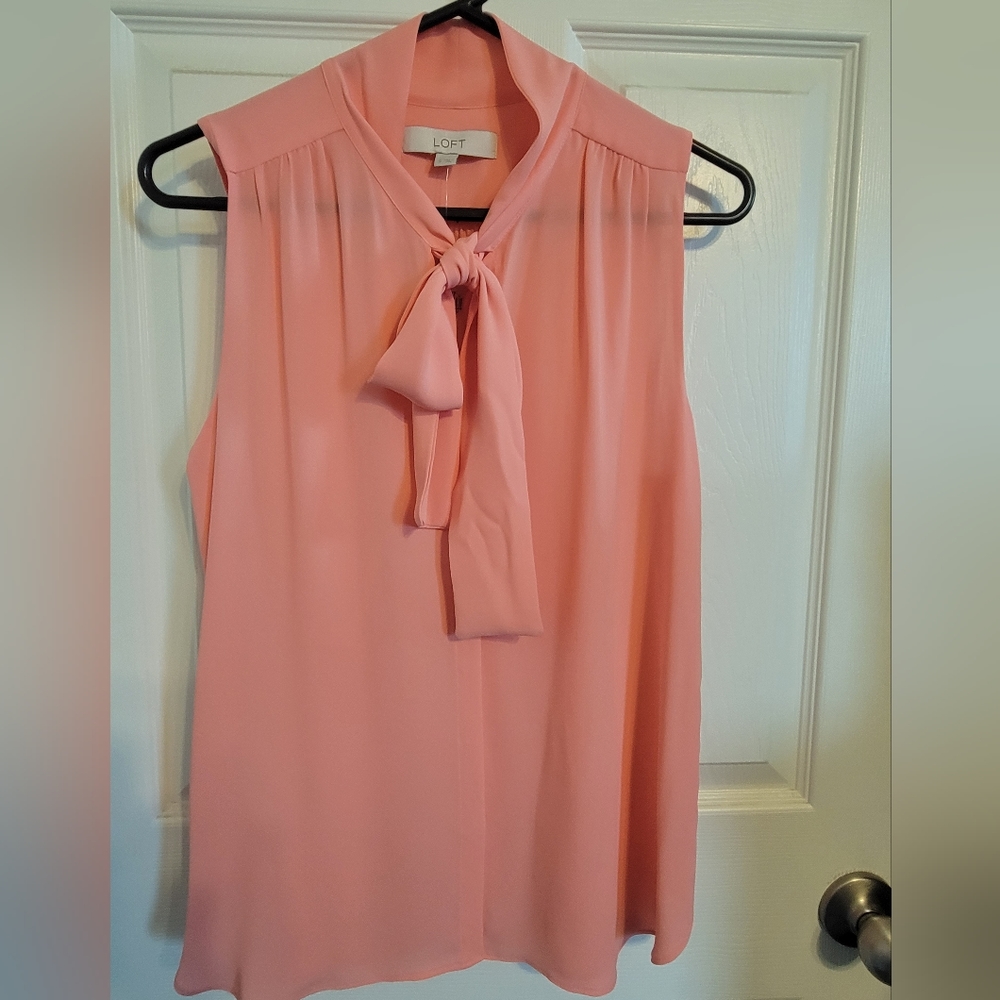 LOFT Sleeveless button-down blouse